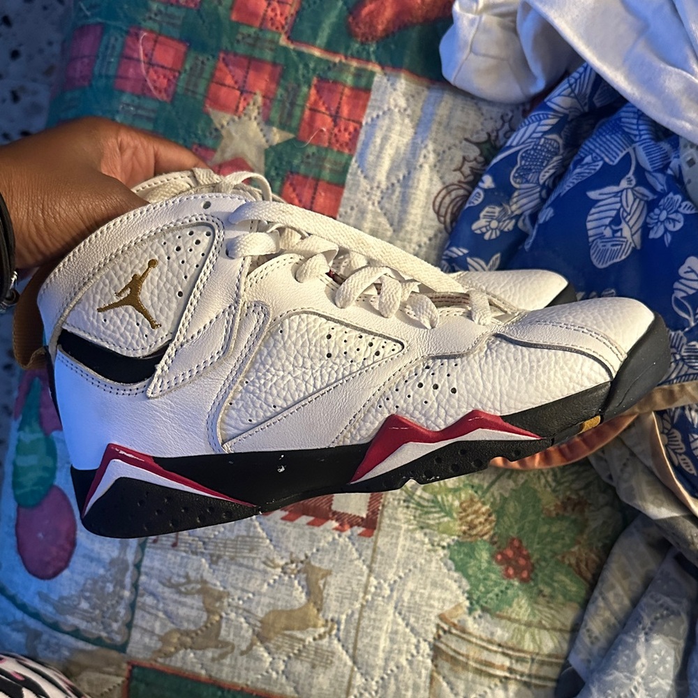 Jordan 7 size 6 gs no box